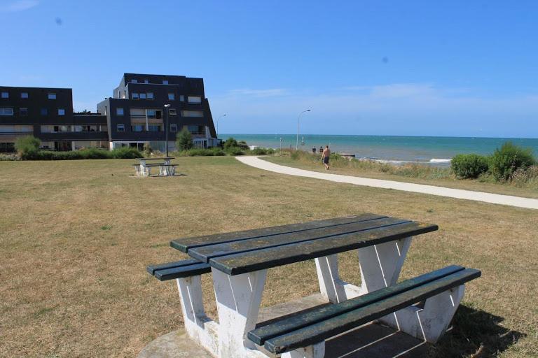 Beau Front de mer cosy accès direct plage St aubin sur mer Bernières-sur-Mer Esterno foto